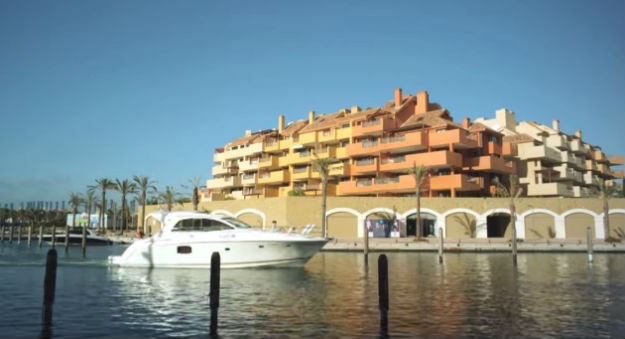 Britanski turist ubio pedofila koji mu je snimao kćer u restoranu