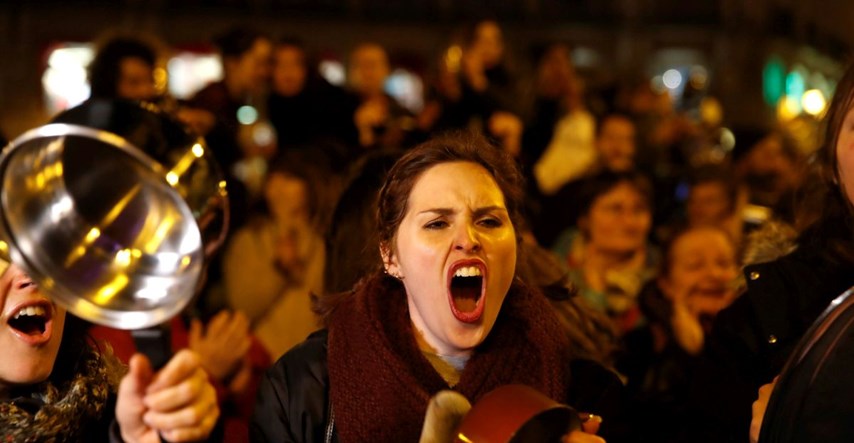 Štrajk žena u Španjolskoj, vlakovi ne voze