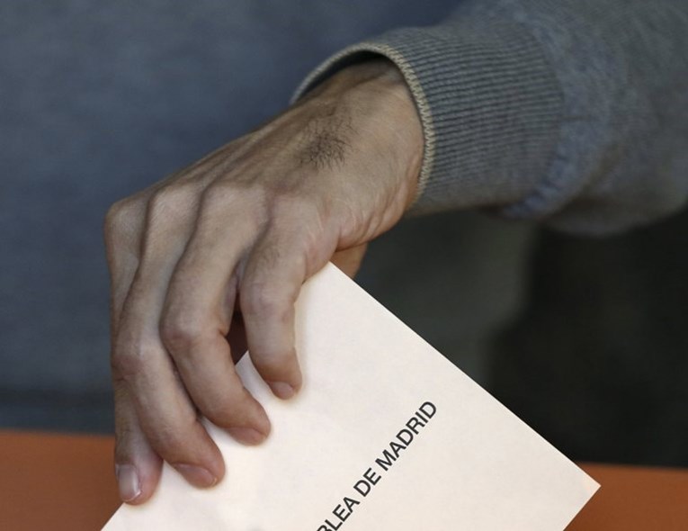 Španjolci na povijesnim izborima biraju između "stare i nove politike"