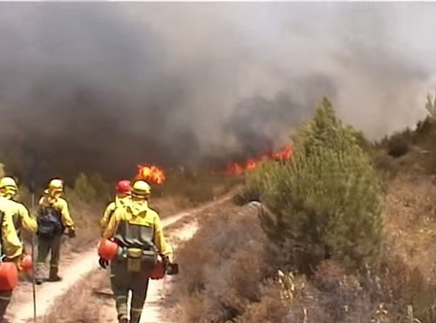 Vrućine u Španjolskoj ne popuštaju, bjesne požari, u tijeku evakuacije