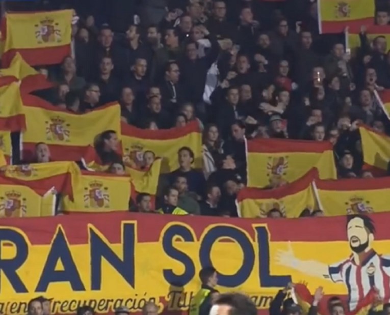 Razlog je dirljiv i nije politički: U nizozemskoj ligi vijorile se španjolske zastave
