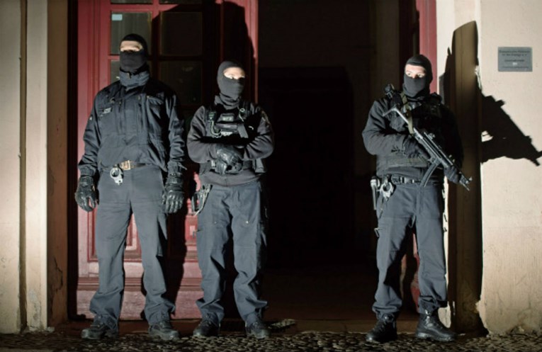 Specijalna i interventna policija kraj Splita vježba kako svladati naoružane teroriste