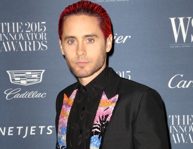 Za njega samo šareno: Jared Leto ponovno "prošetao" neobičnu frizuru