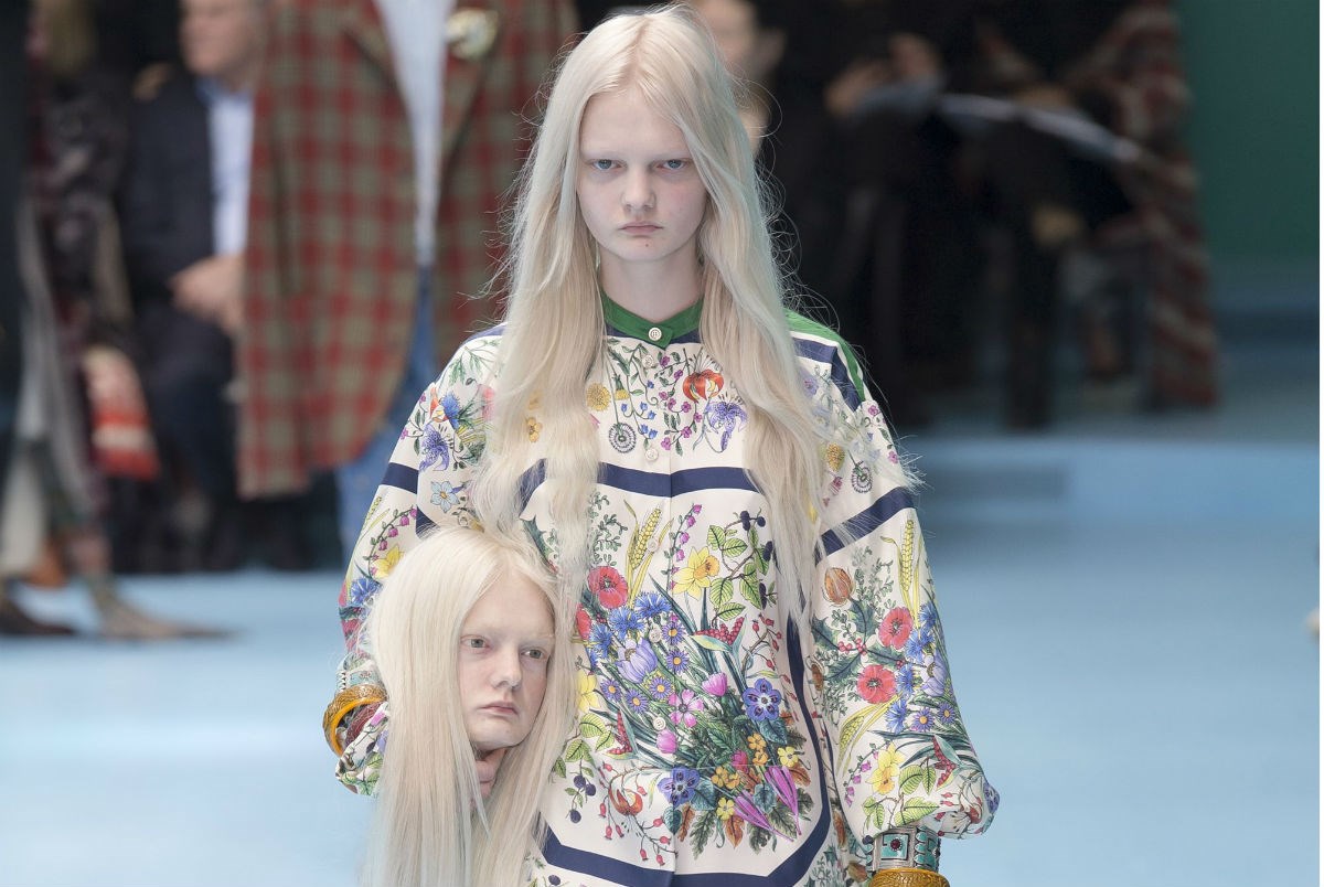Na Gucci reviji modeli su umjesto torbica nosili vlastite glave