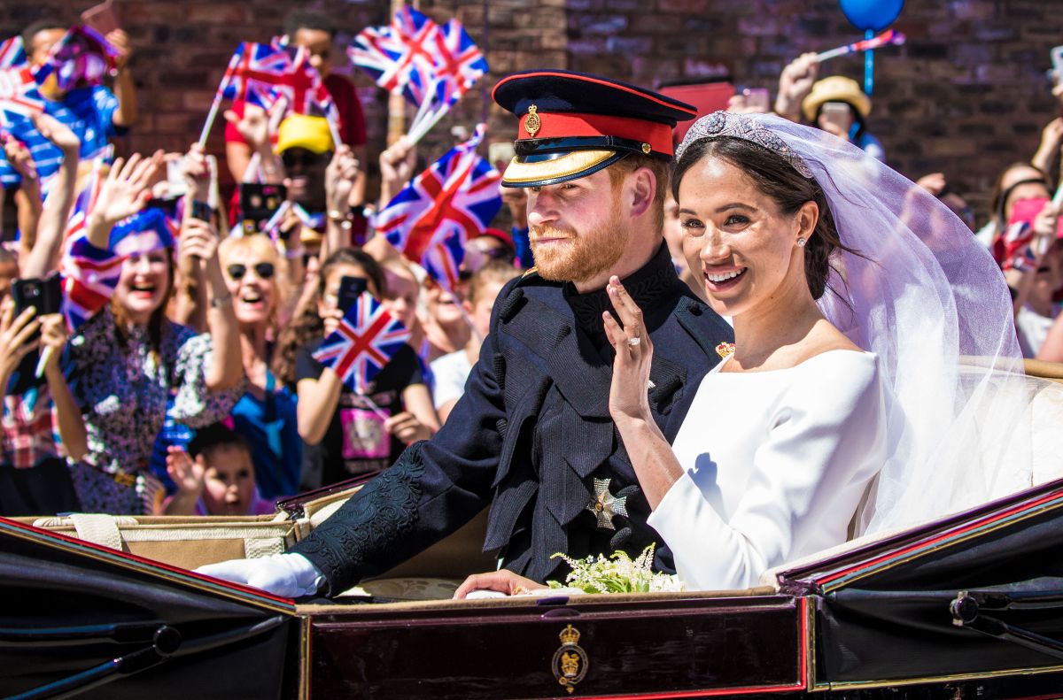 Meghan navodno opsovala nakon vjenčanja, a Harryju se omaklo još u crkvi