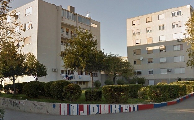 Trojica maloljetnika i dvojica 18-godišnjaka u Splitu složili svastiku od granitnih kocaka