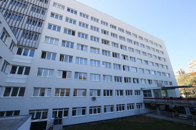Supružnici privedeni u Splitu - otac silovao maloljetnu kćer, a majka je o tome šutjela?