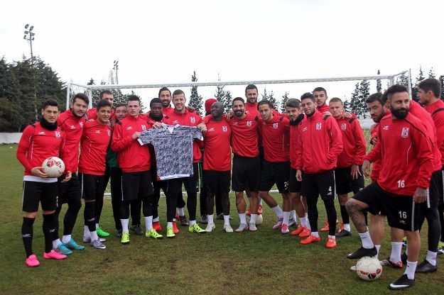 Splitska kolonija u Turskoj čestitala Hajduku rođendan: "I pape i dida bili su Torcida"