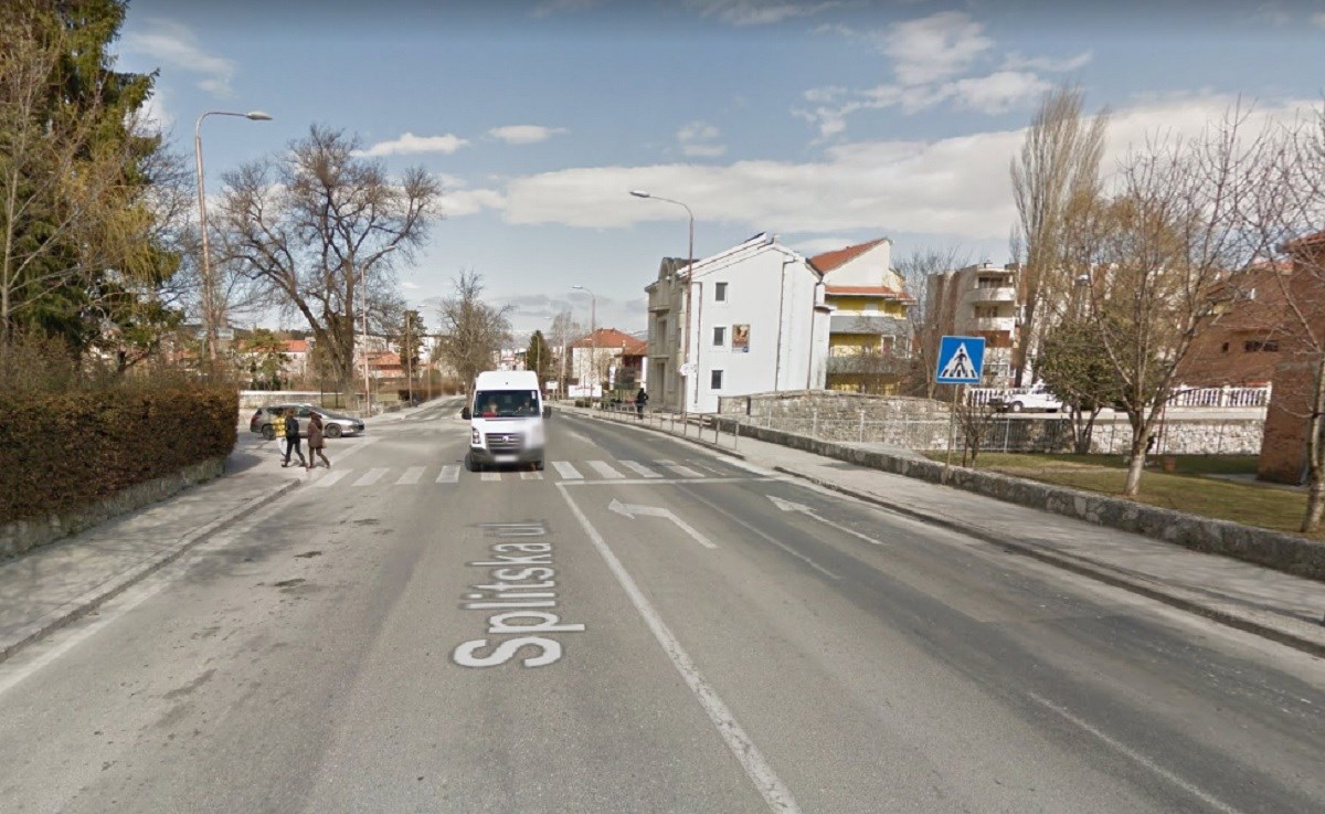 Muškarac se u Sinju zatvorio u kuću i prijetio eksplozivom, policija nekoliko sati blokirala ulicu