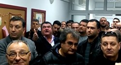 Splitski SDP organizirao potpisivanje peticije o gradnji crkve u Splitu 3
