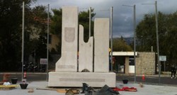 Spomenik 72. bojni Vojne policije ima natpis Za dom i prvo bijelo polje