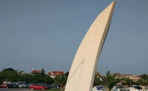 Zadarski spomenik pomorcima zbog "erekcije"postao hit na Twitteru