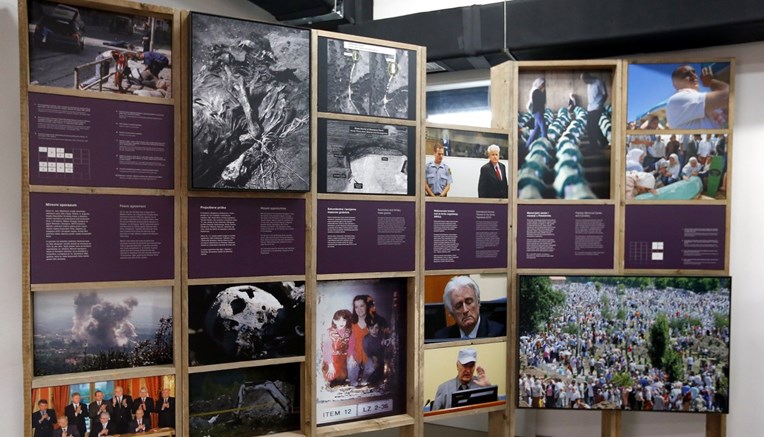 Hrvat u Sarajevu oštetio spomenik žrtvama genocida u Srebrenici