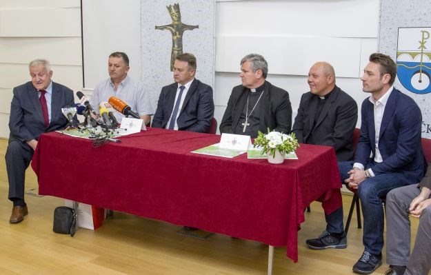 Šuker, Štimac i braća Kovač zajedno protiv hrvatskih svećenika