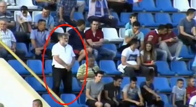 Video dana: Senzacija - Širokobriježanin ustao za vrijeme himne BiH!
