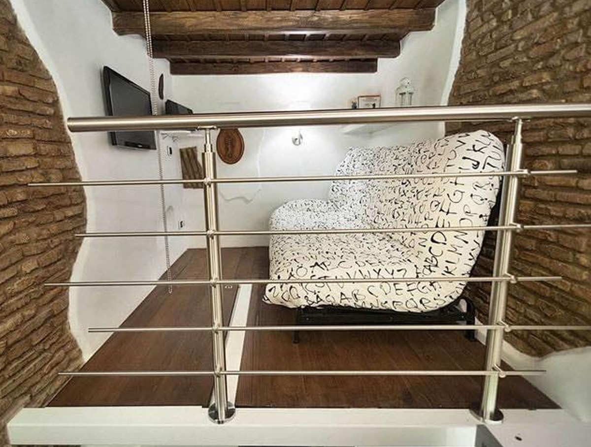 VIDEO Svi su ludi za stanom od samo sedam kvadrata: Nekad je bio zahod, a sad je genijalan dom