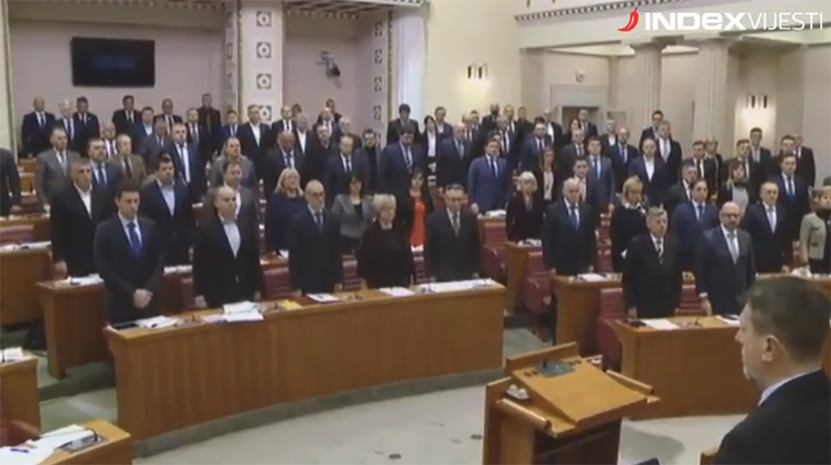 VIDEO Minuta šutnje u saboru za žrtve i Praljka bez SDP-a i GLAS-a