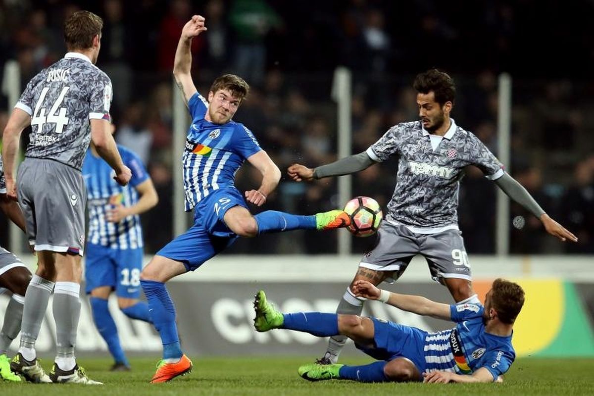 LOKOMOTIVA - HAJDUK 0:0 Prečke i Stipica spasili Bile kod Filijale nakon isključenja Futacsa