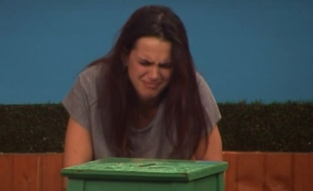 Stefani požalila zbog seksa: Žao mi je matere jer mora gledat´ pijanu, glupu, retardiranu glupaču