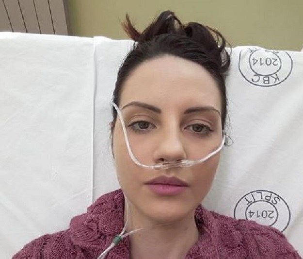 Pjevačica Karme hitno završila u bolnici