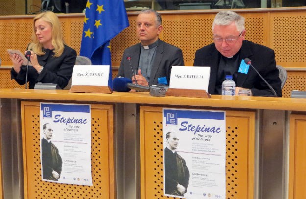 Srbija povukla veleposlanika iz Bruxellesa zbog izložbe o Stepincu