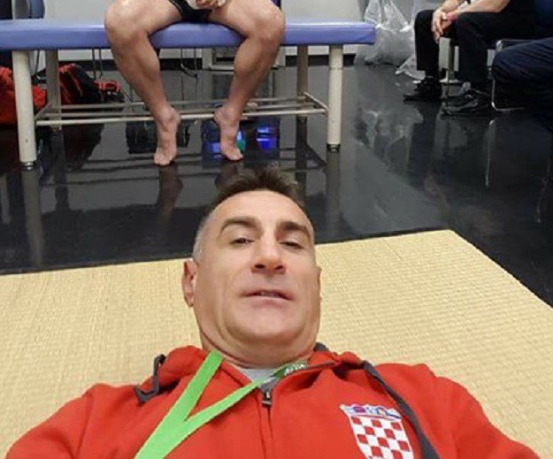 Stipe Drviš objavio fotografiju iz svlačionice: Evo kako Mirko čeka finale