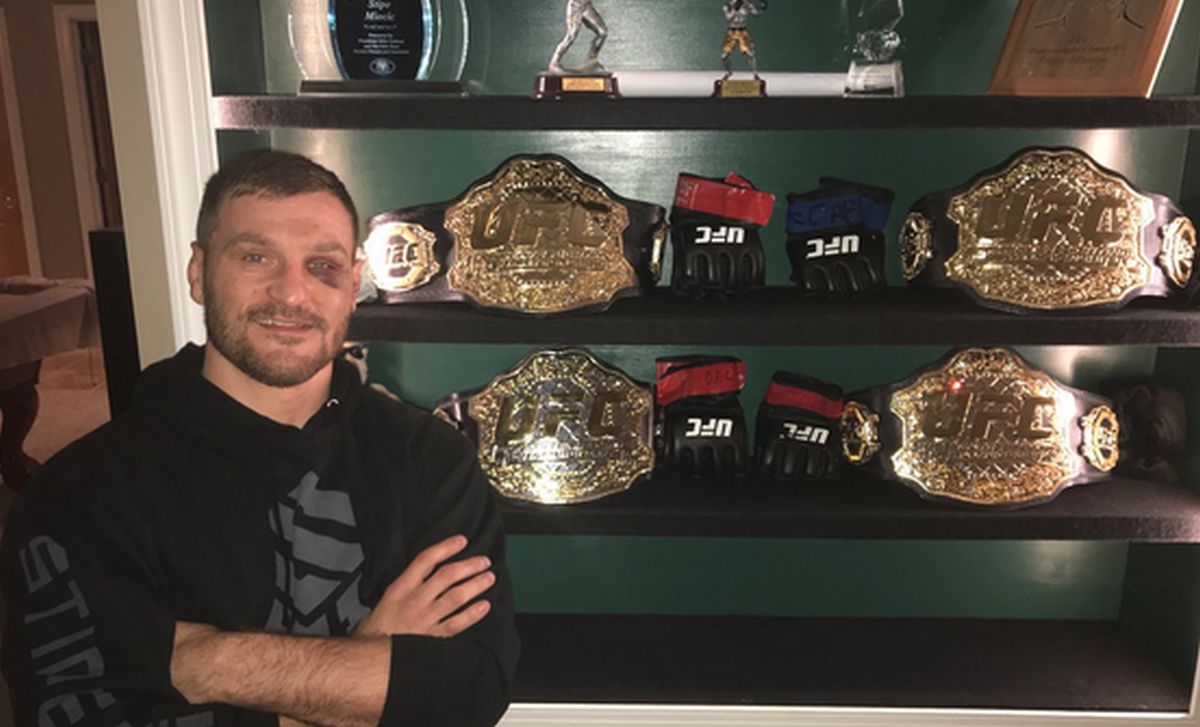 Stipe Miočić pokazao trofeje: "Još imam mjesta na polici. Tko je sljedeći?"
