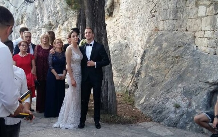 Hajdukov golman oženio dugogodišnju djevojku