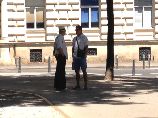 Mamiće ispred suda čeka Stojko, jedini brat koji nije priveden: Došao sam ih milo pogledati