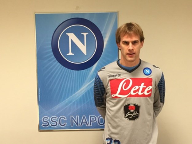 Strinić uzeo dres s brojem 3: "Nije u pravoj formi, ali u Napoliju će pokazati koliko vrijedi"