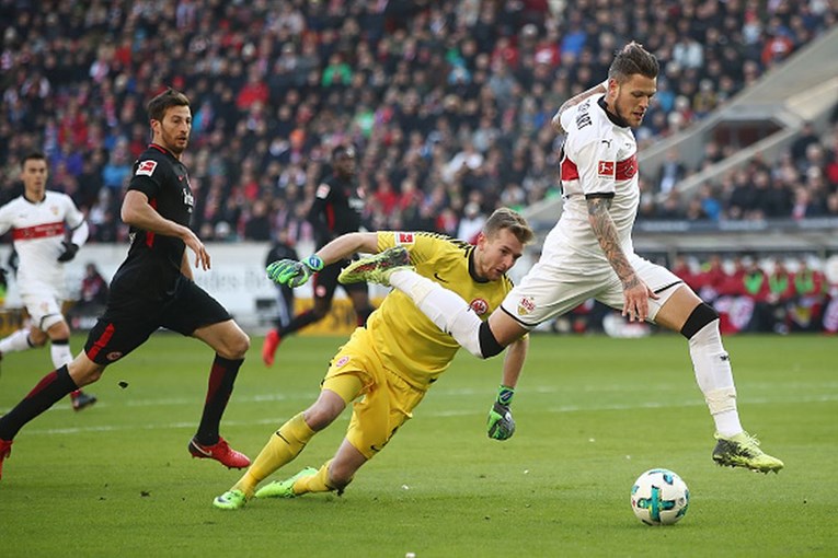Kovačev Eintracht pao u Stuttgartu, Bayern zaustavljen nakon 10 uzastopnih pobjeda