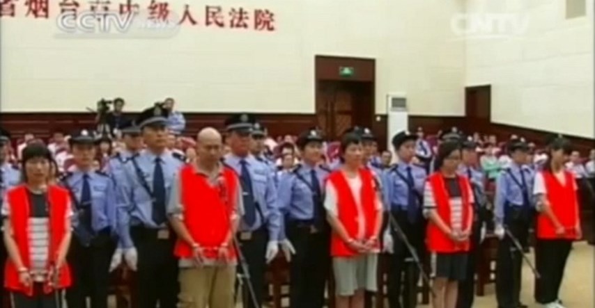 Kina smaknula dva člana zabranjenog kulta