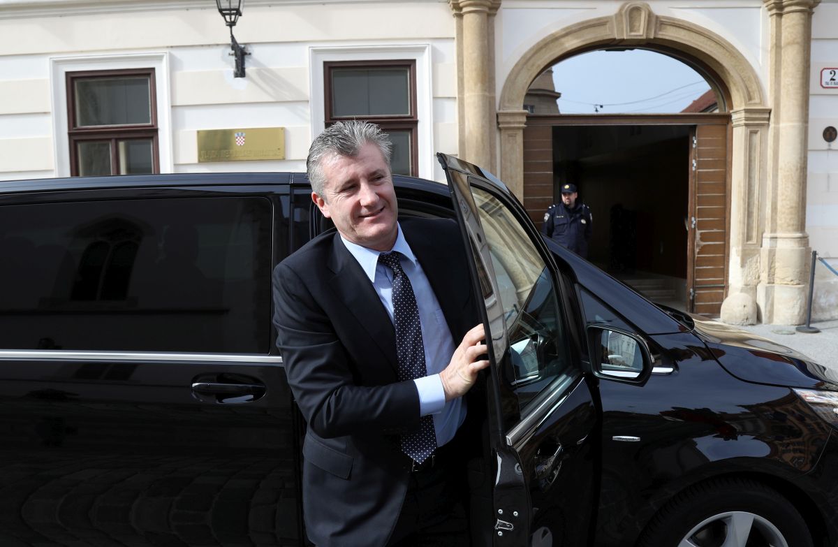 Plenković smjenjuje Šukera? Predsjednik HNS-a upravo na sastanku u Vladi, ali ne zbog penala