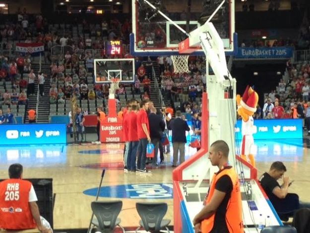 Arena izviždala Šukera, Bogdanoviću ovacije
