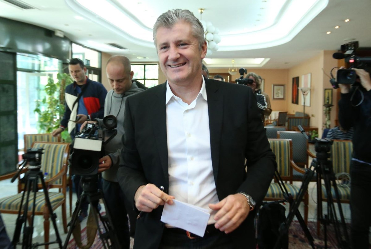 INSPEKCIJA U HNS-u Šuker trikovima ostaje na vlasti