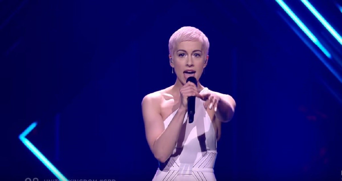 Britanska predstavnica na Eurosongu pjevala na playback?