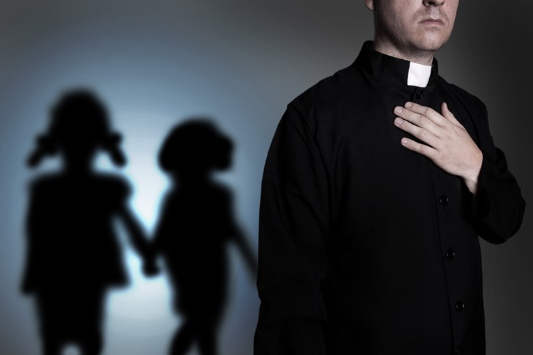 Hoće li splitski svećenici koji nisu prijavili pedofila završiti u zatvoru? Pričali smo s odvjetnikom