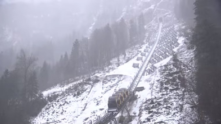 VIDEO U Švicarskoj pokrenuta najstrmija uspinjača na svijetu