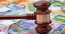 Udruga Franak: Dobivena je privatna tužba protiv Splitske banke zbog nezakonitih kamata