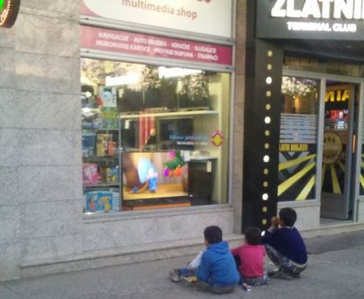 FOTO Svi dijele tužnu sliku djece iz Podgorice: "Mislim da je nešto puklo u meni"