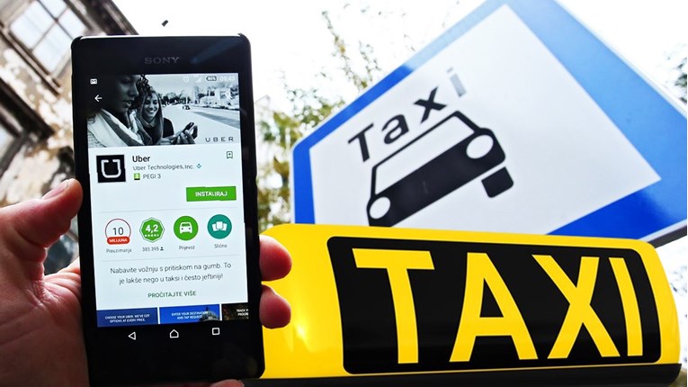 NOVI ZAKON Uberovi vozači će na autu trebati imati natpis "Taxi"