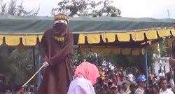 JEZIV VIDEO Žena vrišti u bolovima dok ju šiba vjerska policija, a publika oduševljeno navija