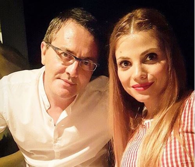 FOTO On izbacio škembu, ona skriva obline: Tarik i Lejla uživaju na Brijunima