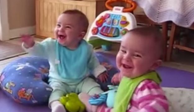 Eksplozija veselja: Koliko se bebe raduju očevima?