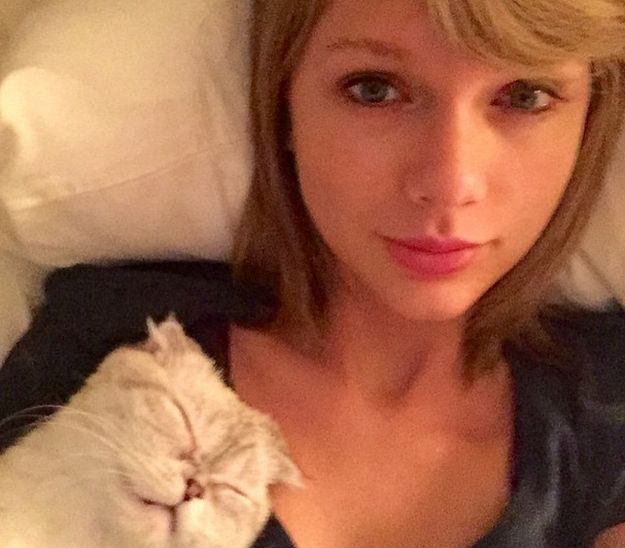 Taylor Swift otkrila da je njezinoj majci dijagnosticiran rak: "Ona me tražila da to podijelim s vama"