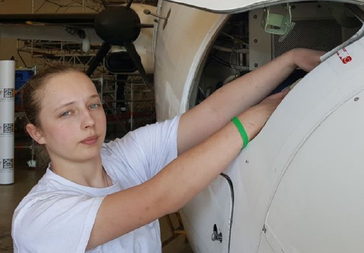 Pričali smo s jedinom aviomehaničarkom u Hrvatskoj - ima 20 godina i bila je jedina cura u razredu