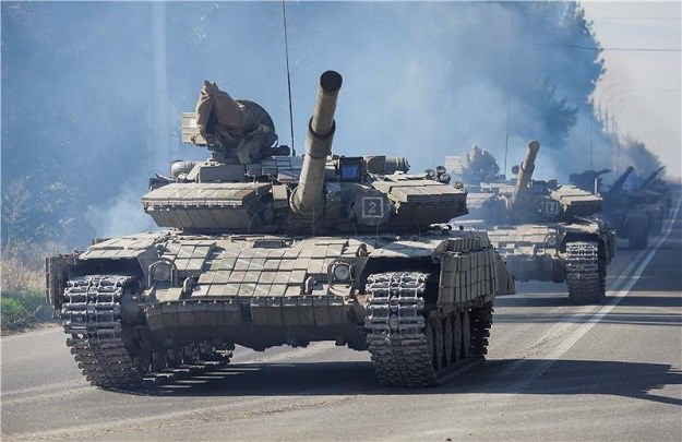 Počelo povlačenje tenkova na istoku Ukrajine, ali "kraj rata je jako daleko"