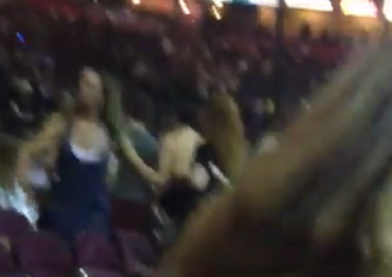 VIDEO Objavljena snimka trenutka u kojem je eksplodirala bomba u prepunoj areni u Manchesteru