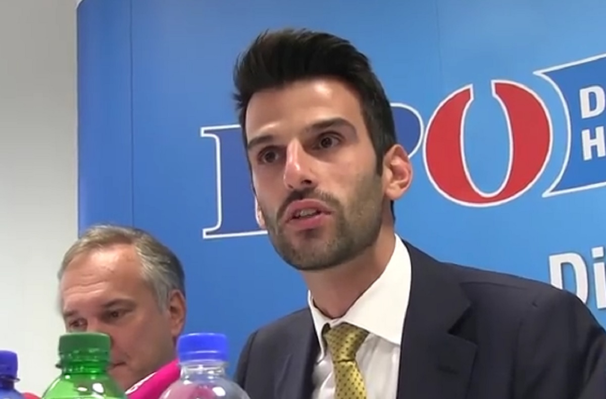 Austrijski desničar se povukao iz politike nakon što je njegova udruga objavila nacističku pjesmu