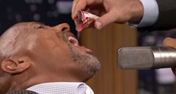 VIDEO The Rock popustio i nakon 27 godina pojeo prvi slatkiš, pogledajte kako je reagirao